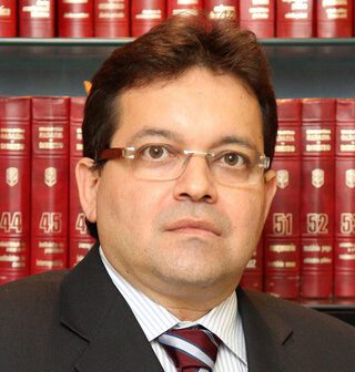 Advogado Álvaro Mota