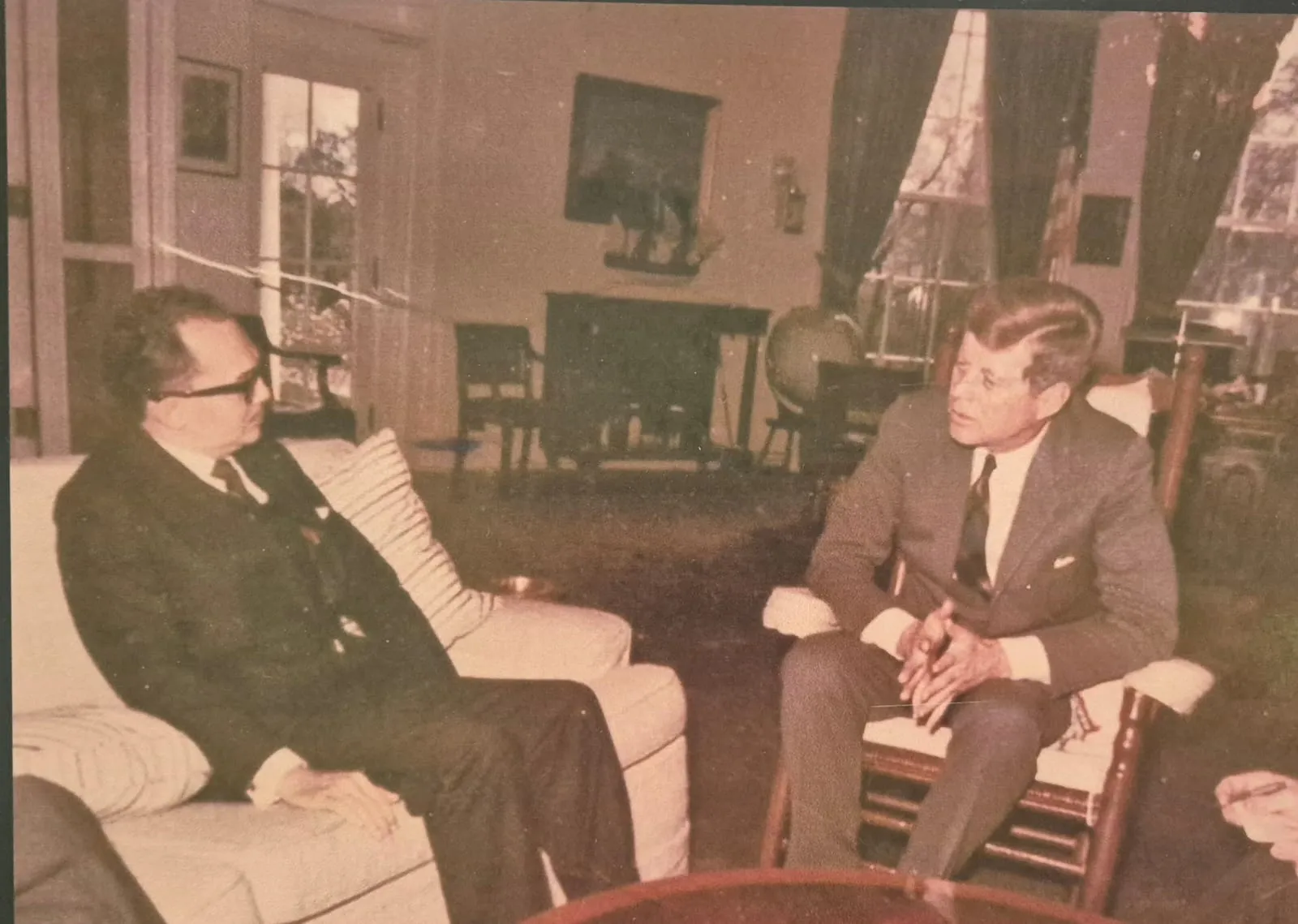 Governador Petrônio Portella com o presidente John Kennedy, na Casa Branca.