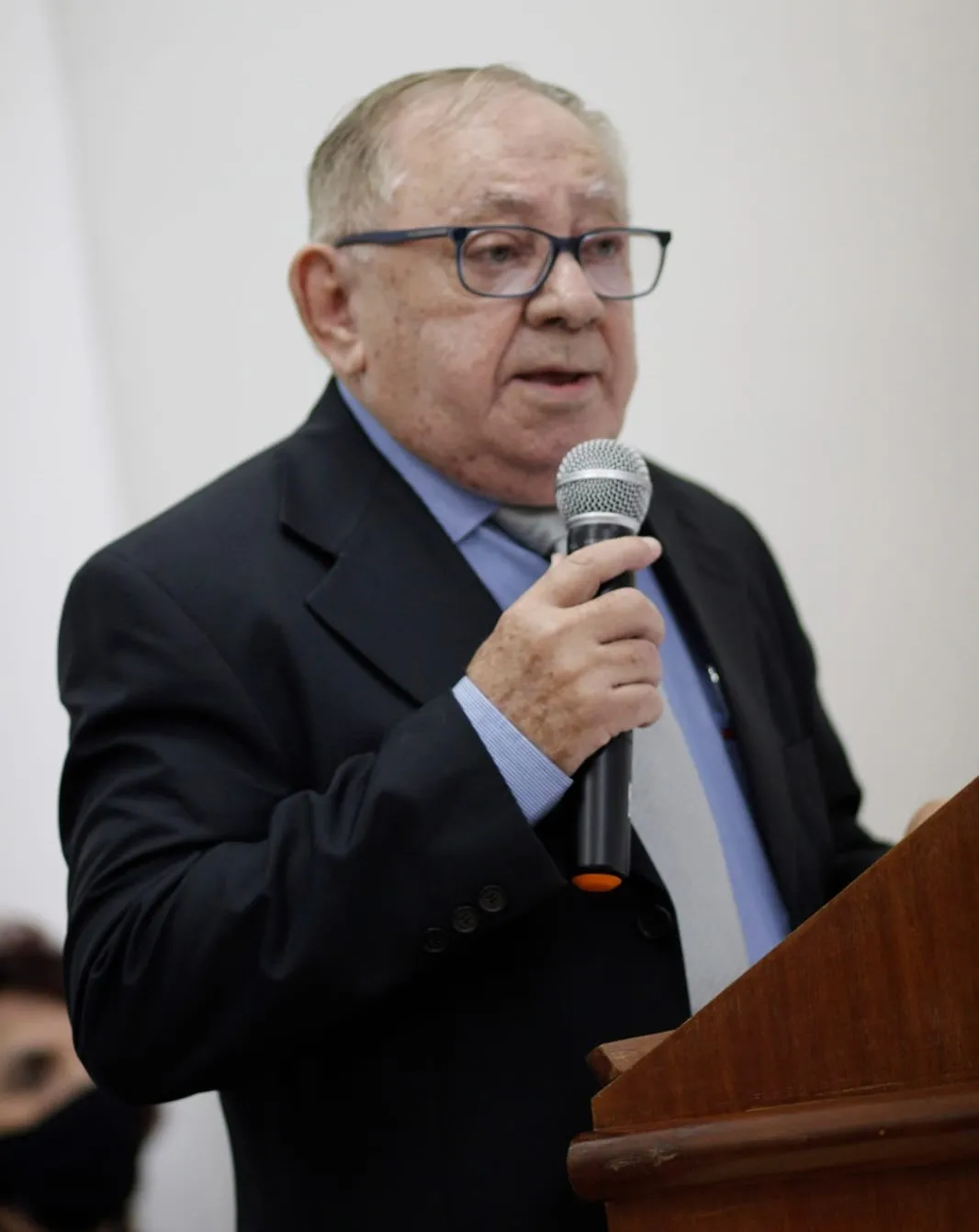 Professor Carlos Evandro/Imagem: APL