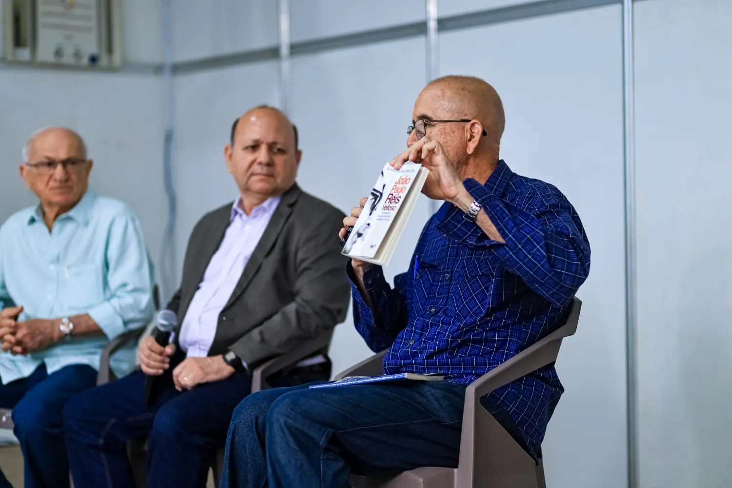 Professor Assis Veloso lança livro no SaLiPi/Imagens: Jonathan Dourado