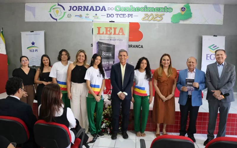 Lançamento do livro em Água Branca/Imagens: Ascom/TCE e Bienal