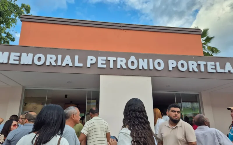 Memorial Petrônio Portella, em Valença do Piauí.