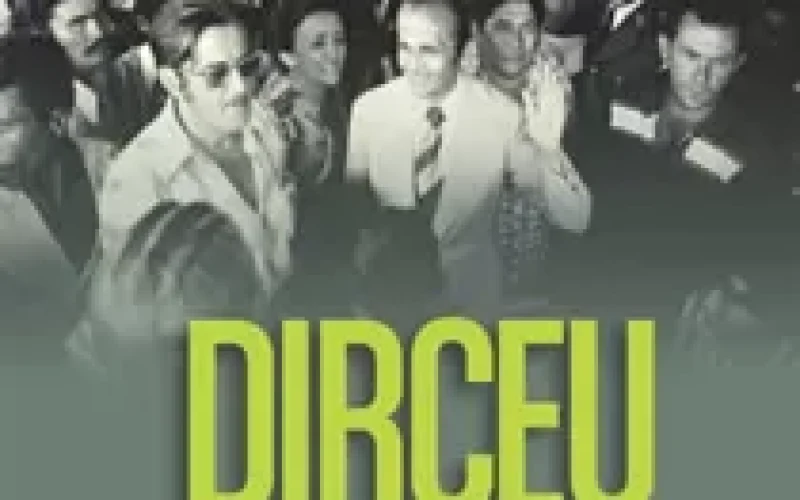 Capa da biografia de Dirceu Arcoverde